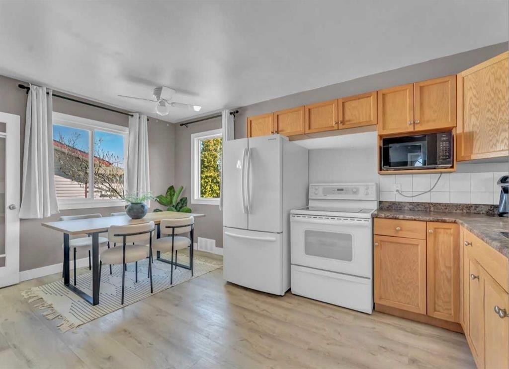 14 1 Street Ne, Redcliff, AB