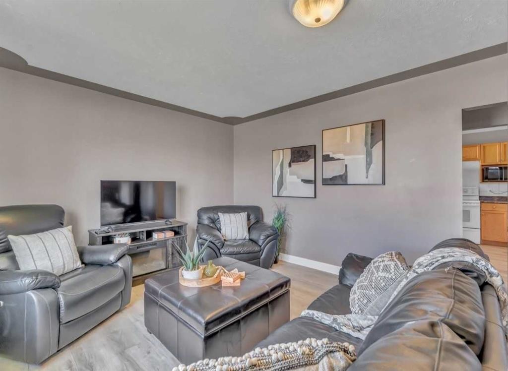 14 1 Street Ne, Redcliff, AB
