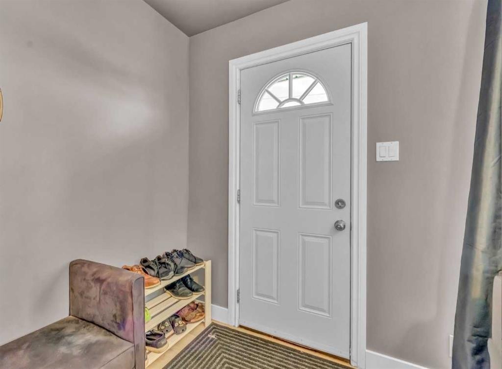 14 1 Street Ne, Redcliff, AB