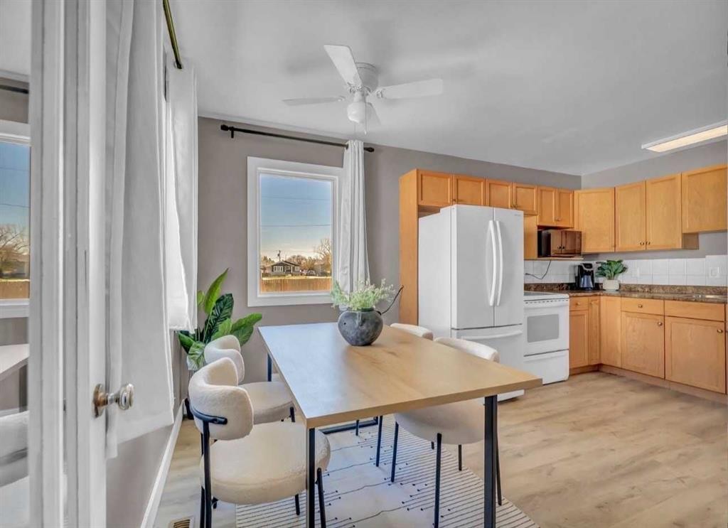 14 1 Street Ne, Redcliff, AB