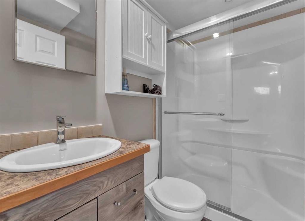 14 1 Street Ne, Redcliff, AB