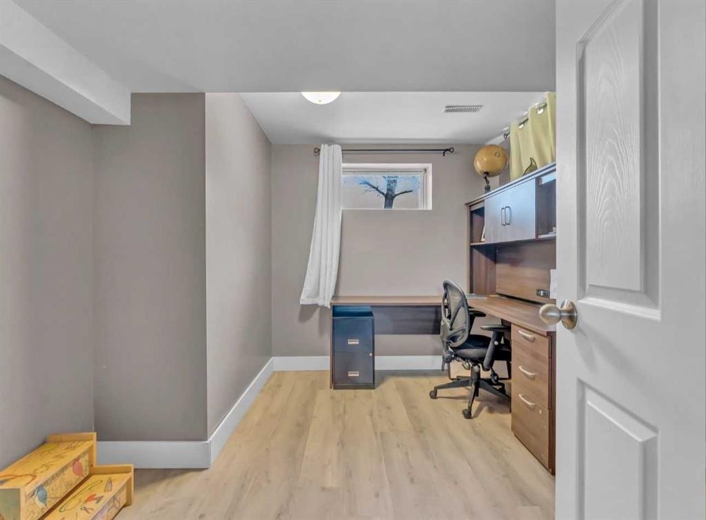 14 1 Street Ne, Redcliff, AB