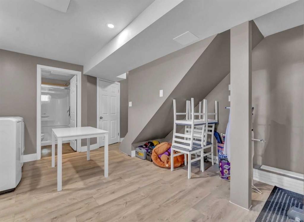 14 1 Street Ne, Redcliff, AB