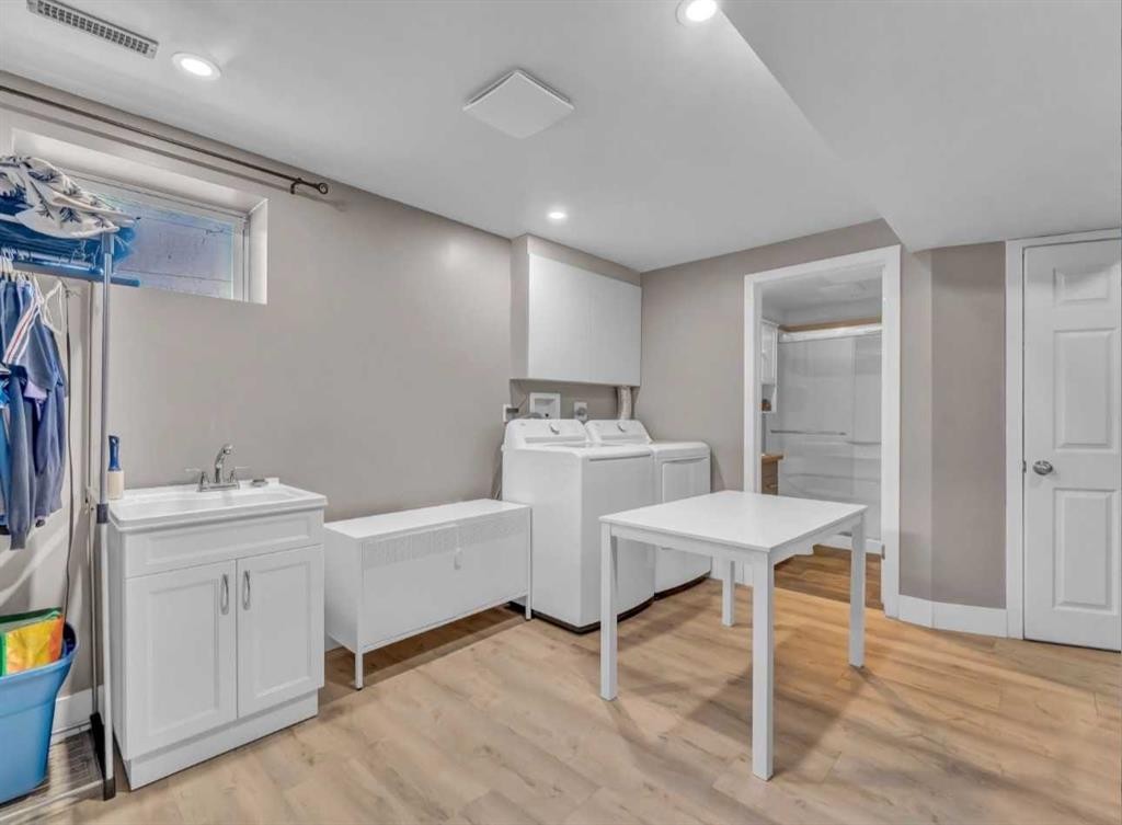 14 1 Street Ne, Redcliff, AB