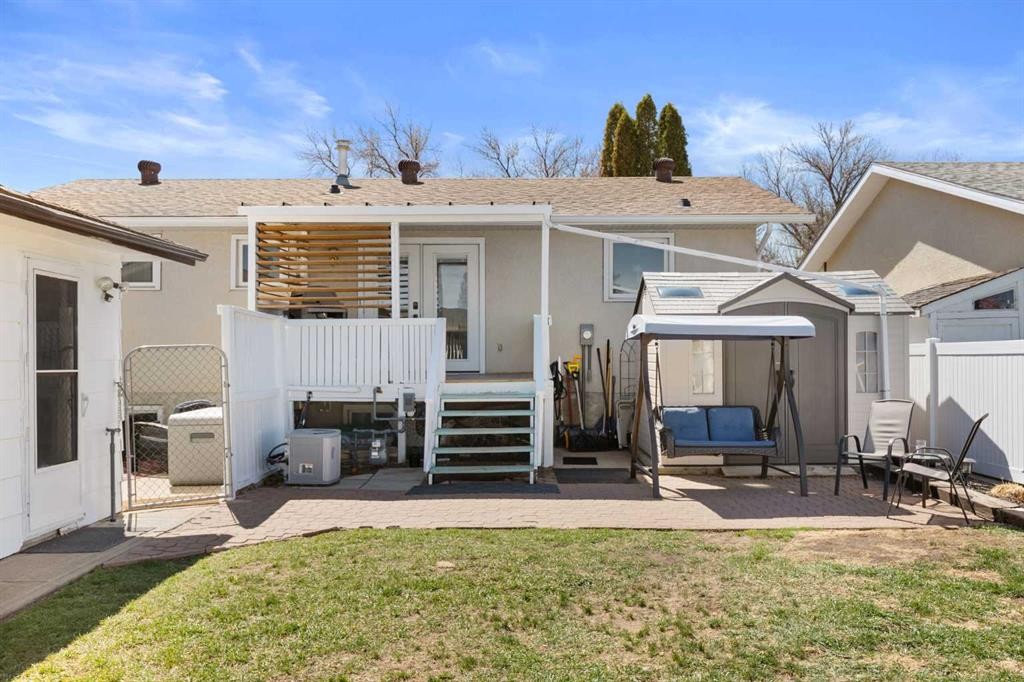 34 Campbell Crescent Se, Medicine Hat, AB - Outdoor