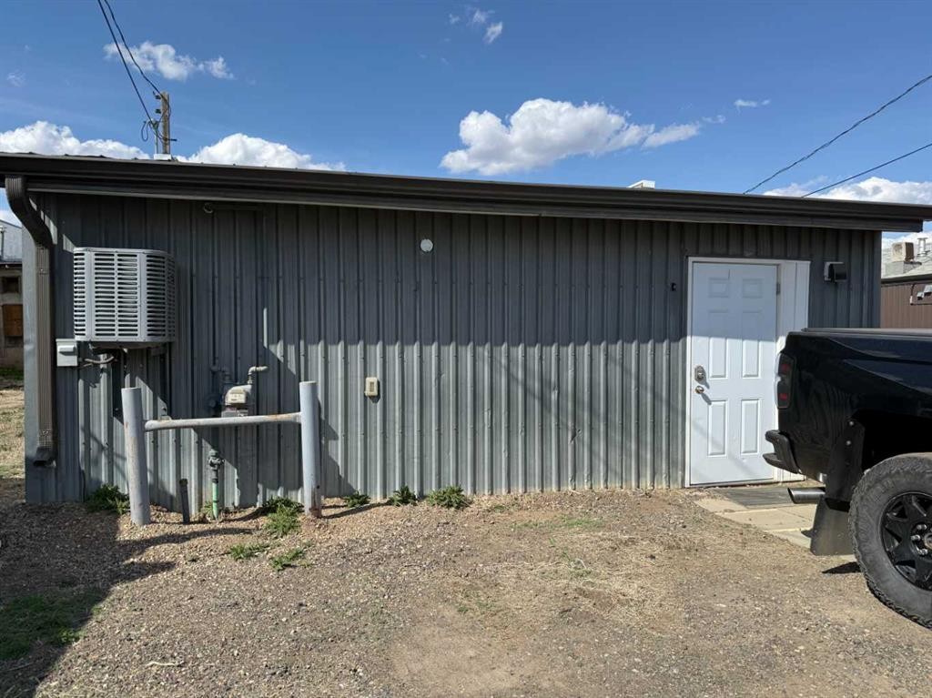 141 5 Avenue West, Bow Island, AB