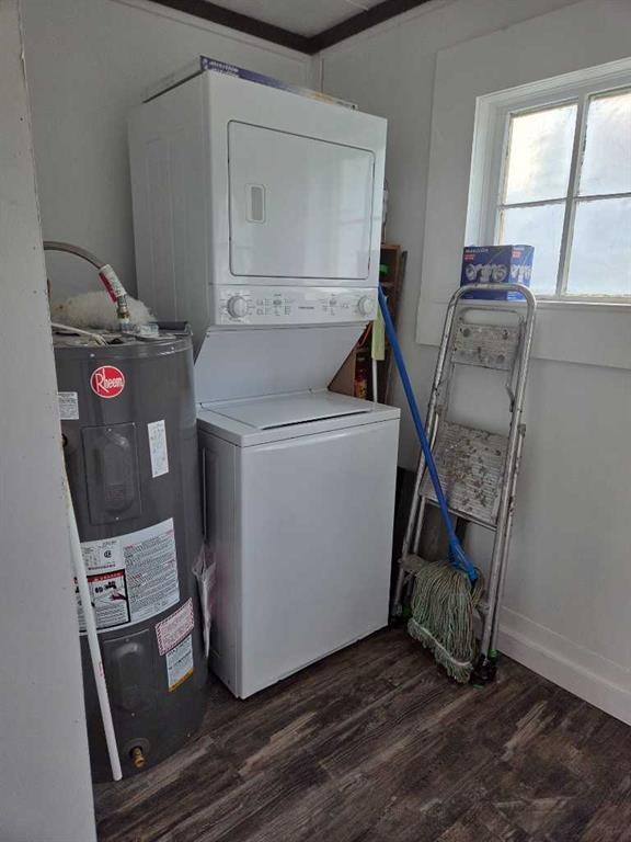 206 1 Avenue East, Foremost, AB - Indoor Photo Showing Laundry Room