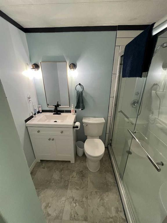 204 6 Street, Suffield, AB - Indoor Photo Showing Bathroom