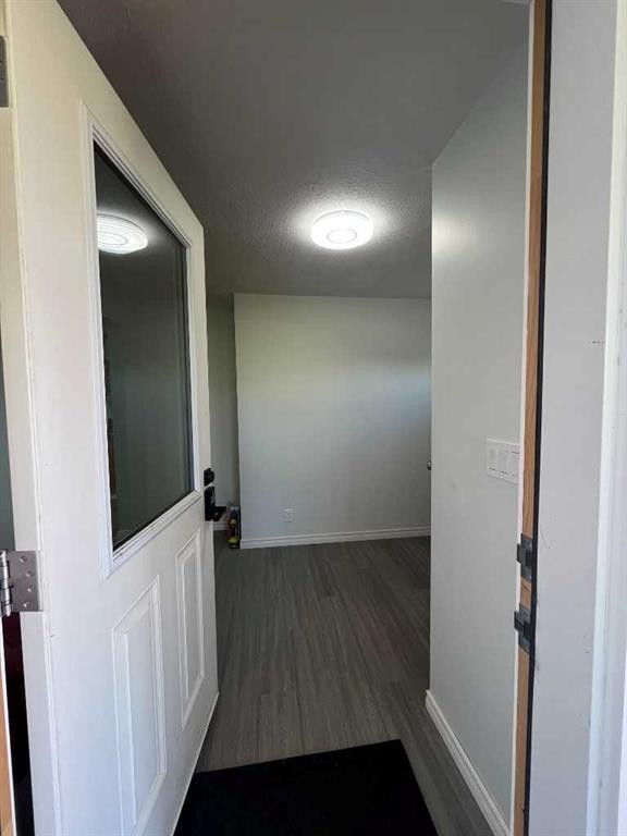204 6 Street, Suffield, AB - Indoor Photo Showing Other Room