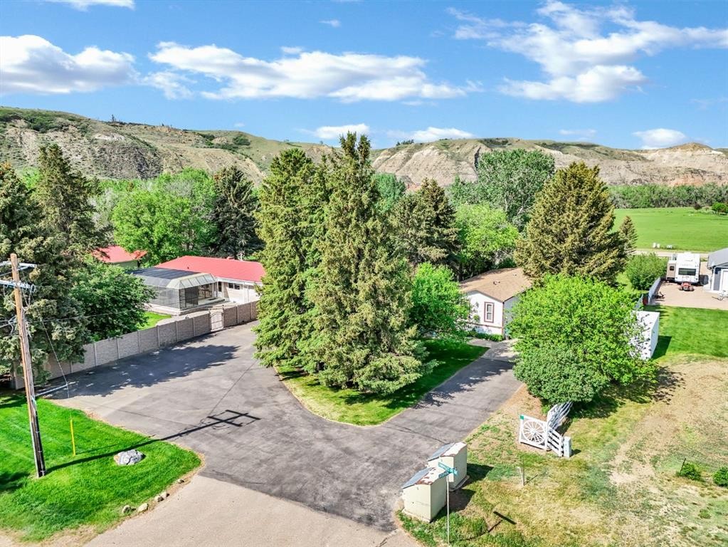 20 Josephine Avenue Sw, Redcliff, AB - Outdoor With View