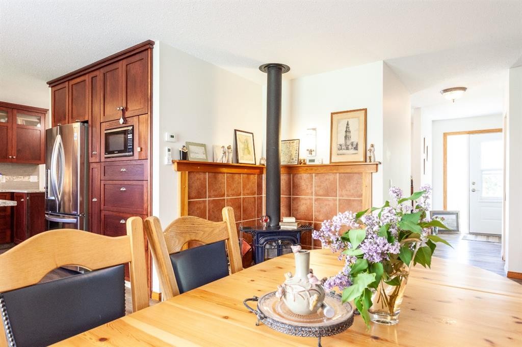 140014 Township Road 150, Rolling Hills, AB - Indoor Photo Showing Dining Room