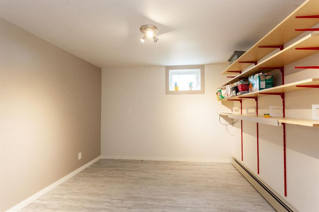 140014 Township Road 150, Rolling Hills, AB - Indoor