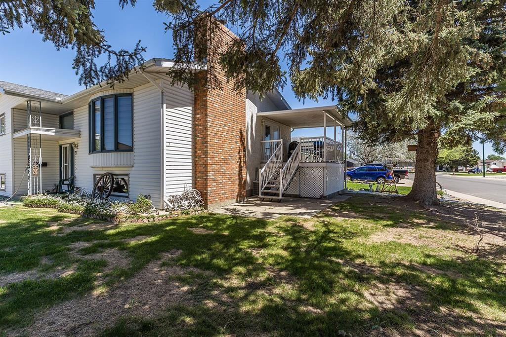 9 Rossmere Avenue Se, Medicine Hat, AB - Outdoor