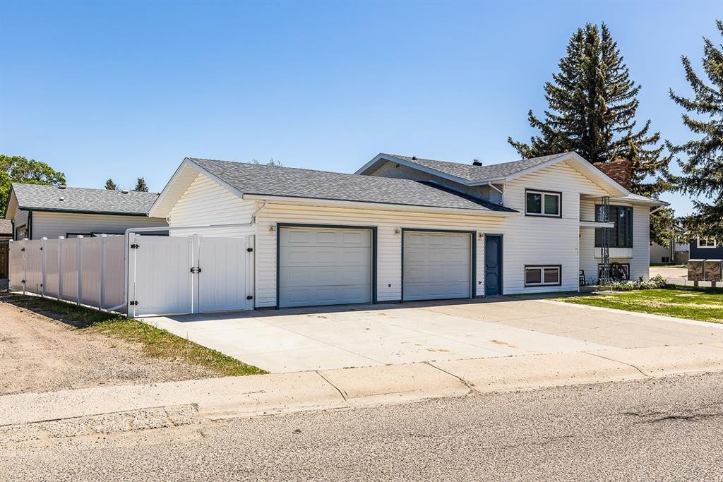 9 Rossmere Avenue Se, Medicine Hat, AB - Outdoor