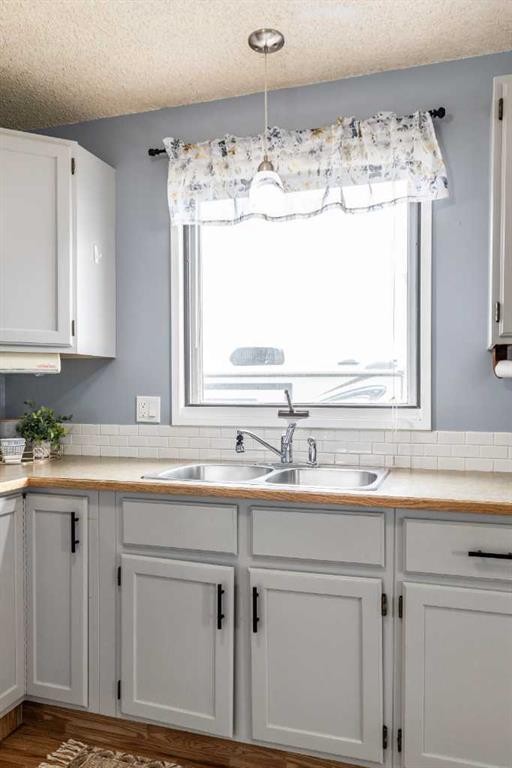 910 7 Street Se, Redcliff, AB