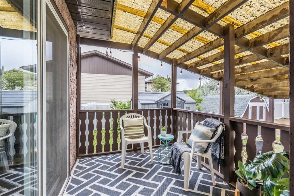 910 7 Street Se, Redcliff, AB