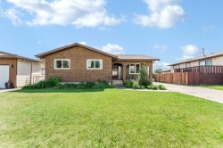 9 Elliott Street SEMedicine Hat, AB T1B 2V7