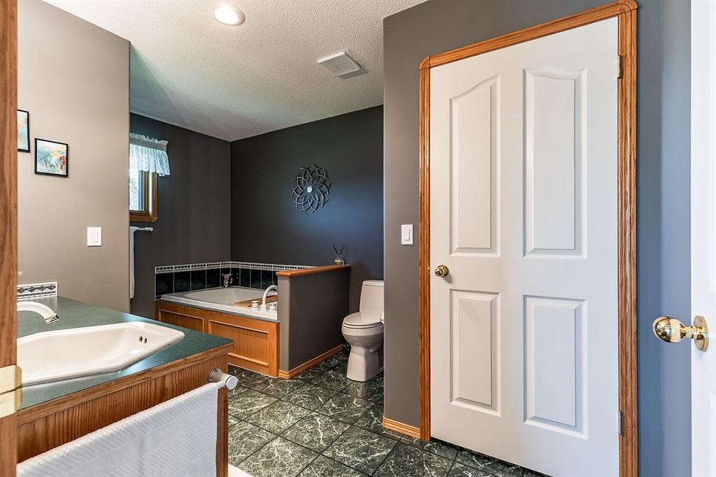 14017 Range Road 65, Rural Cypress County, AB
