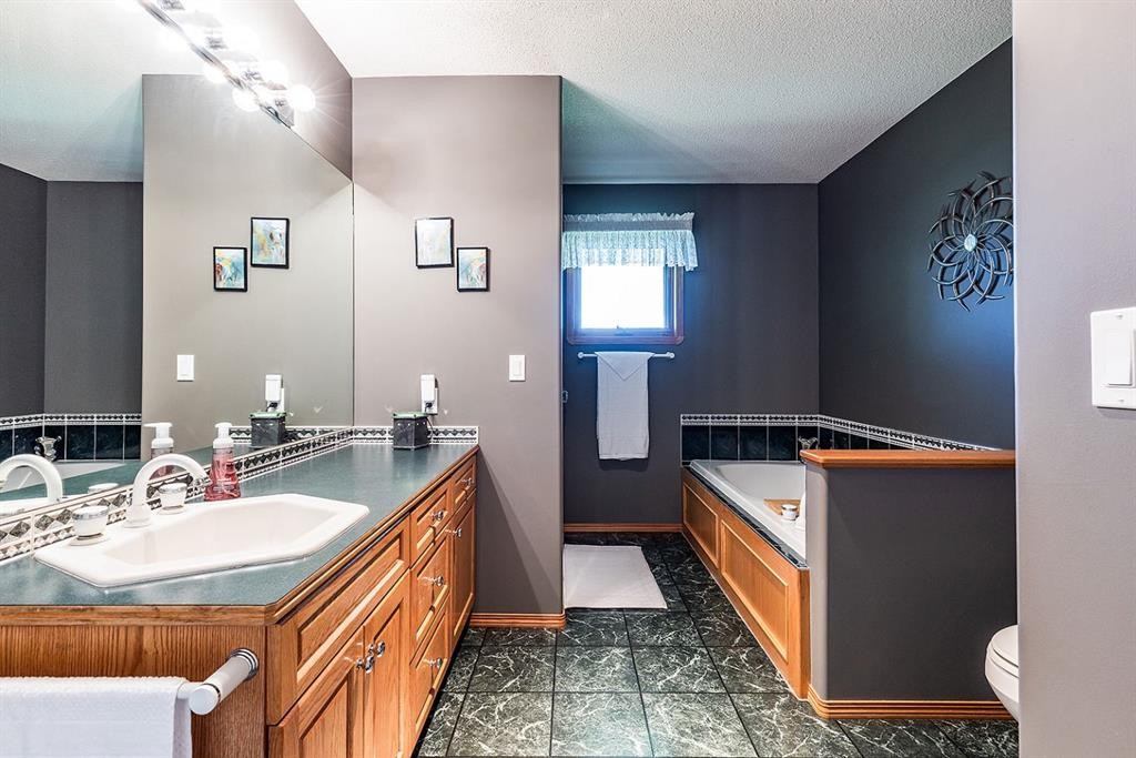 14017 Range Road 65, Rural Cypress County, AB