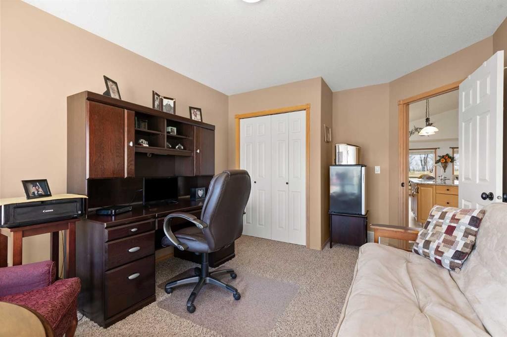 18 Riverview Drive Se, Redcliff, AB