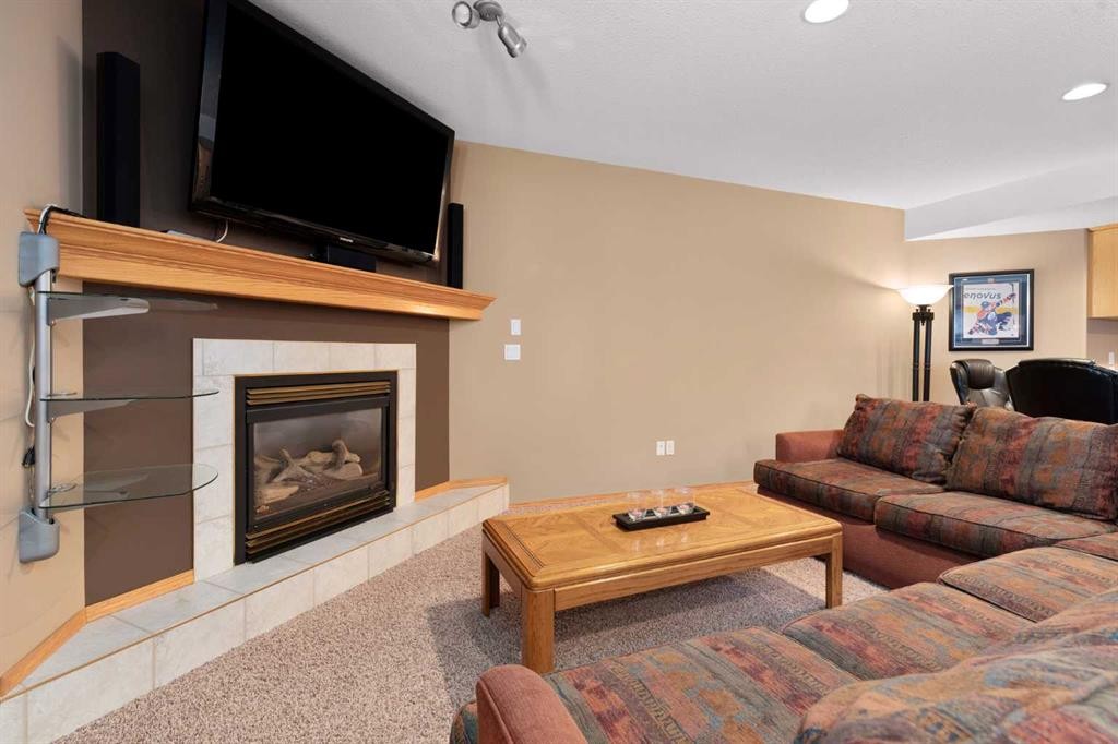18 Riverview Drive Se, Redcliff, AB