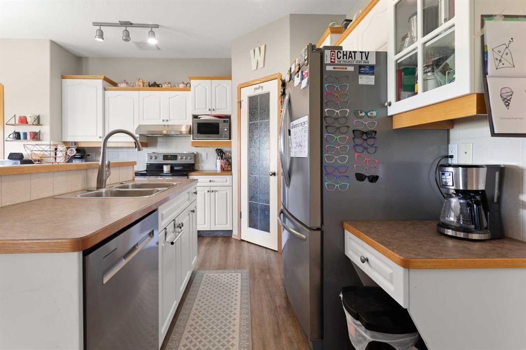 930 Kipling Crescent Sw, Redcliff, AB