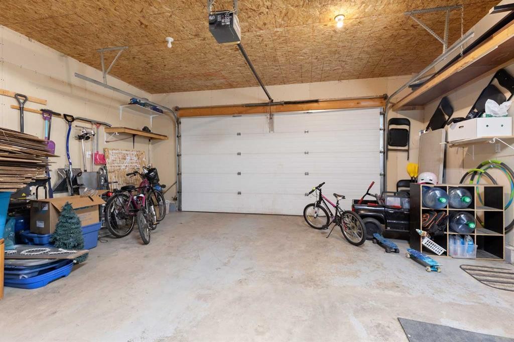 930 Kipling Crescent Sw, Redcliff, AB