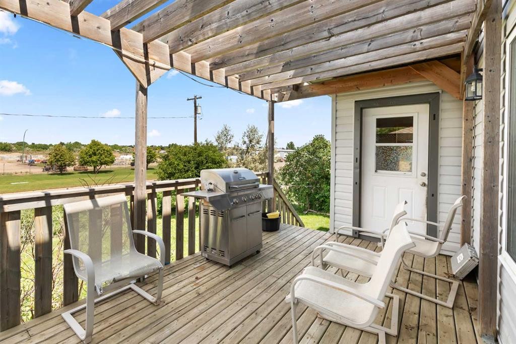 930 Kipling Crescent Sw, Redcliff, AB