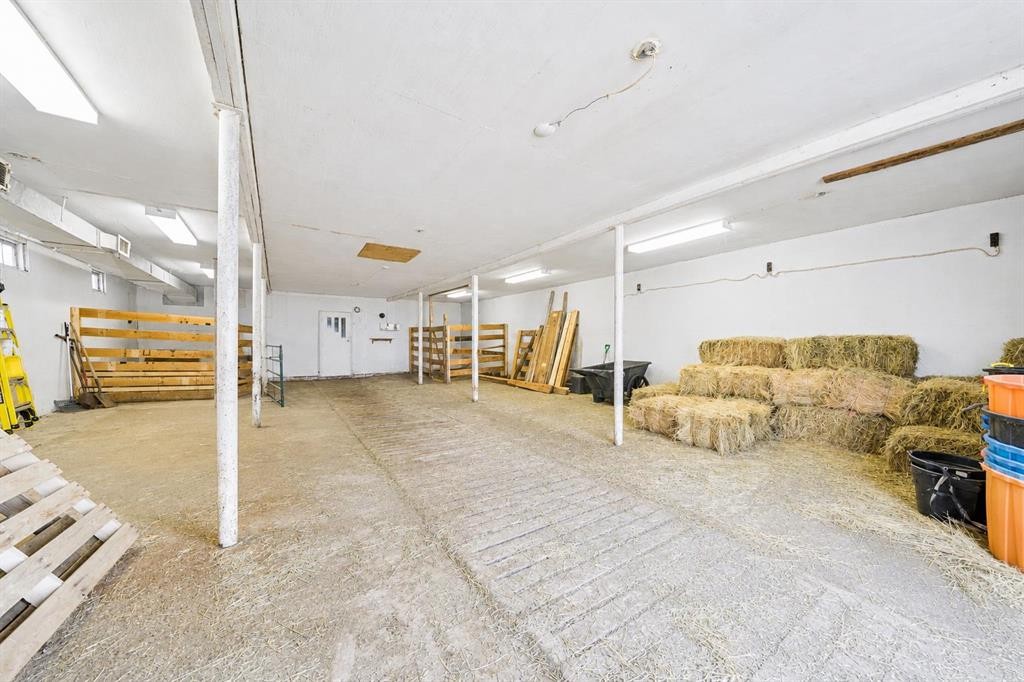1043-6 Ave, Empress, AB