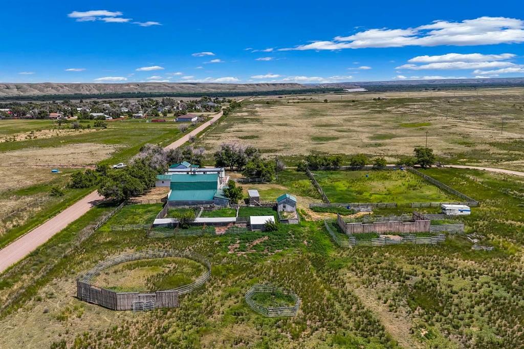 1043-6 Ave, Empress, AB