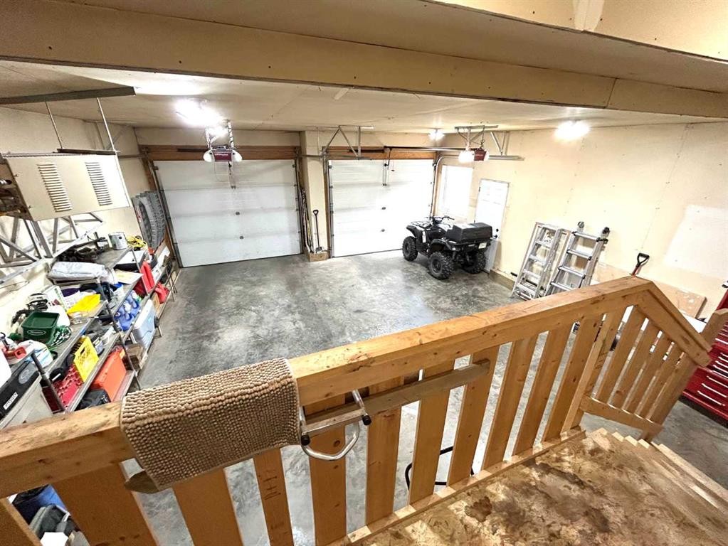 938 Manor Place Se, Redcliff, AB
