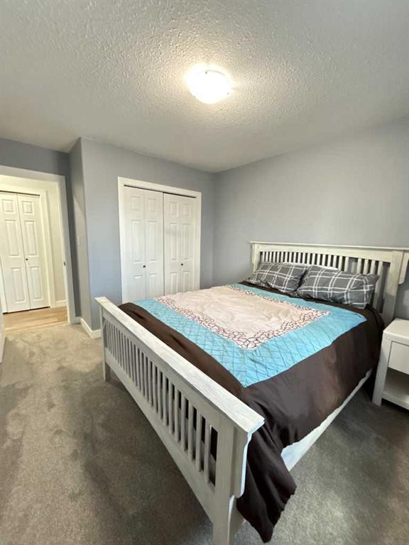 938 Manor Place Se, Redcliff, AB