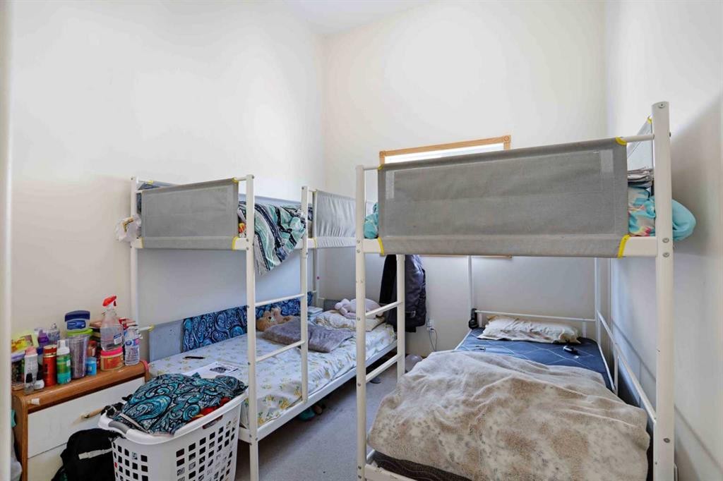 12 Upland Place West, Brooks, AB
