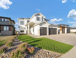 24 Coulee Ridge Drive SWMedicine Hat, AB T1B 0T3