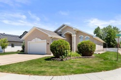 47 Taylor Avenue SEMedicine Hat, AB T1B 4B7
