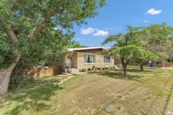 662/664 1 Street SWMedicine Hat, AB T1A 3Z4