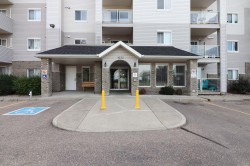 116-1632 Saamis Drive NWMedicine Hat, AB T1C 4X3