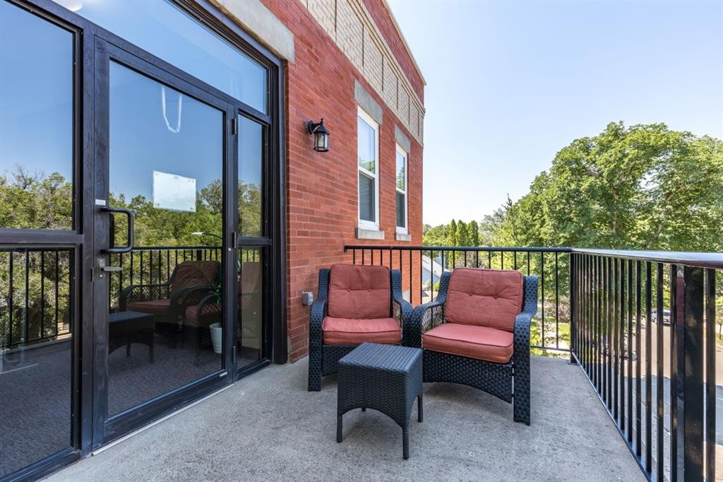 406-371 Aberdeen Street Se, Medicine Hat, AB - Outdoor With Exterior