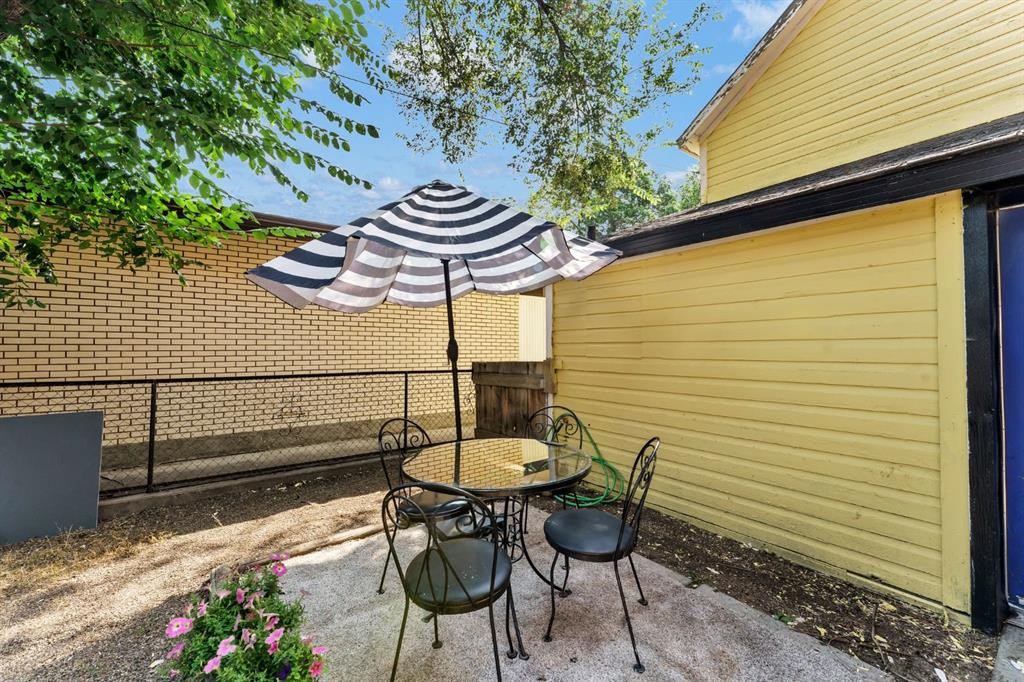 856A Braemar Street Se, Medicine Hat, AB - Outdoor With Exterior