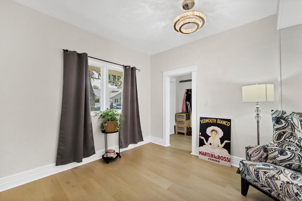 856A Braemar Street Se, Medicine Hat, AB - Indoor Photo Showing Other Room