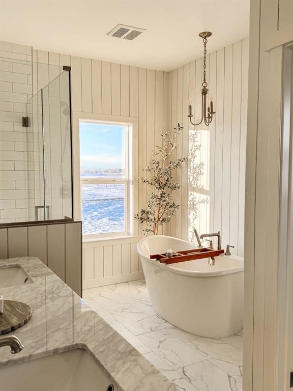 33080 Range Road 61, Rural Mountain View County, AB - Indoor Photo Showing Bathroom
