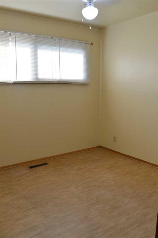 892 Bassett Crescent Nw, Medicine Hat, AB - Indoor Photo Showing Other Room