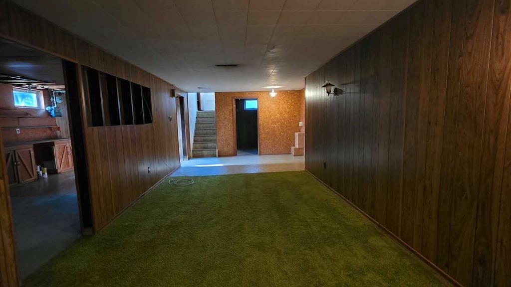892 Bassett Crescent Nw, Medicine Hat, AB - Indoor Photo Showing Other Room
