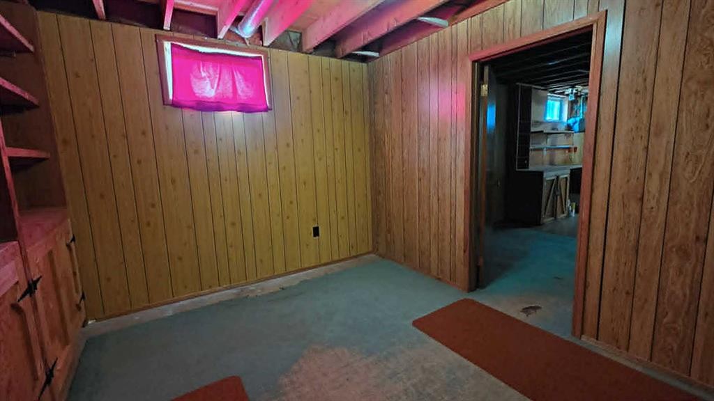 892 Bassett Crescent Nw, Medicine Hat, AB - Indoor Photo Showing Other Room
