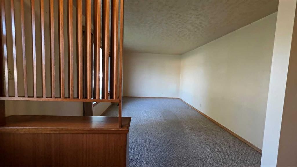 892 Bassett Crescent Nw, Medicine Hat, AB - Indoor Photo Showing Other Room