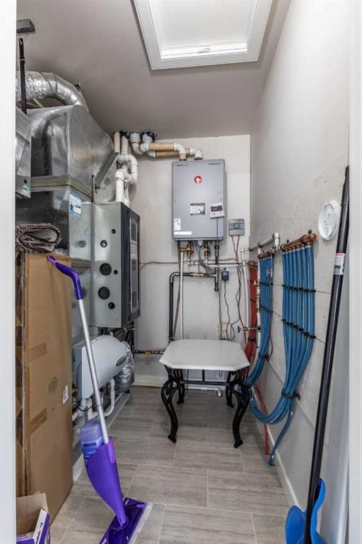 71 Ranchlands Boulevard Ne, Medicine Hat, AB - Indoor Photo Showing Other Room