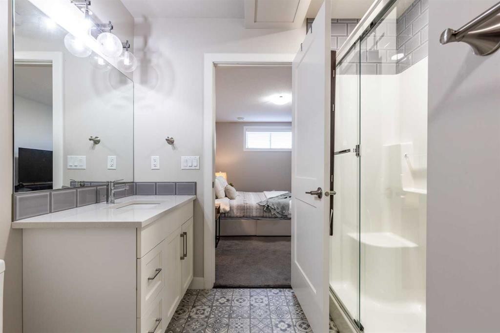71 Ranchlands Boulevard Ne, Medicine Hat, AB - Indoor Photo Showing Bathroom