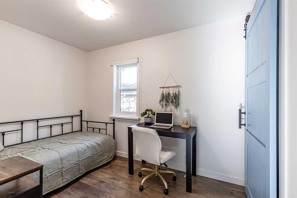 259 3 Street Nw, Medicine Hat, AB - Indoor