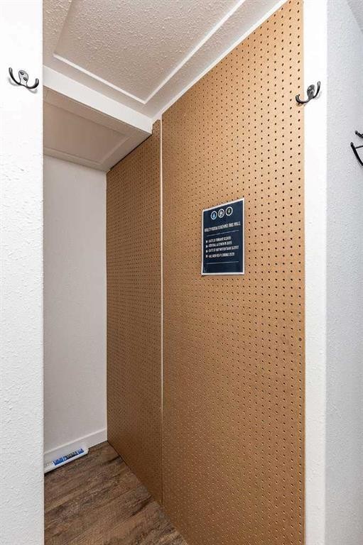259 3 Street Nw, Medicine Hat, AB - Indoor Photo Showing Other Room