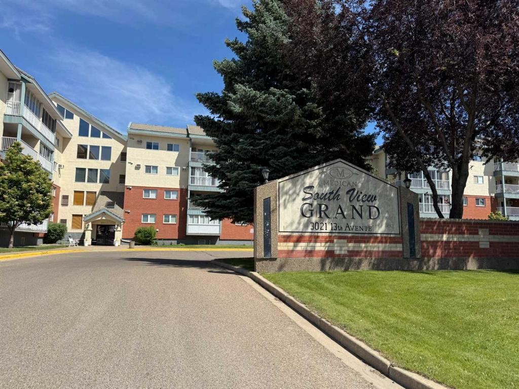 424-3021 13 Avenue Se, Medicine Hat, AB - Outdoor With Facade